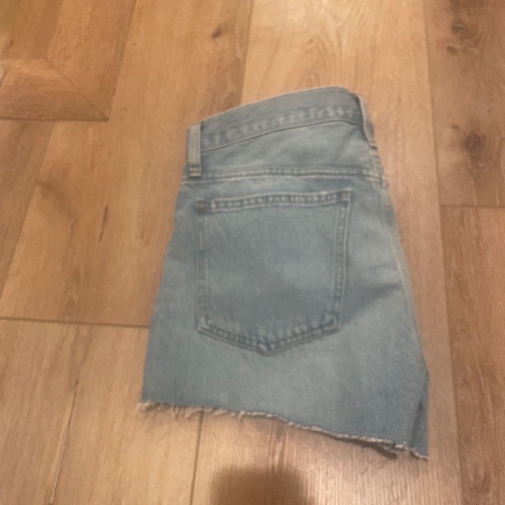 Shorts - Picture 8 of 9